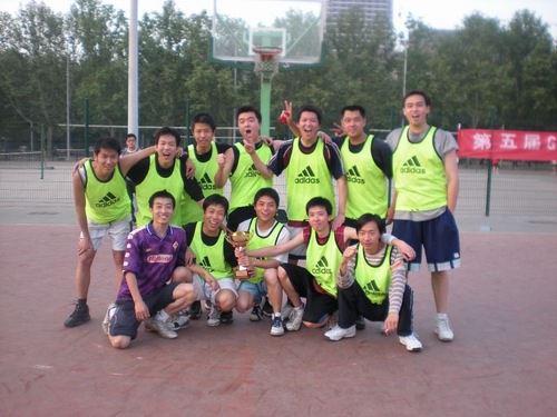 電院研究生籃球隊取得2008 GBL 冠軍